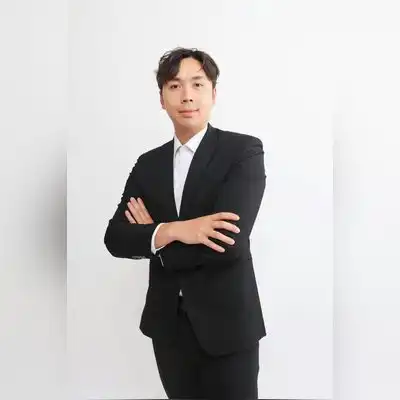 罗莉泽